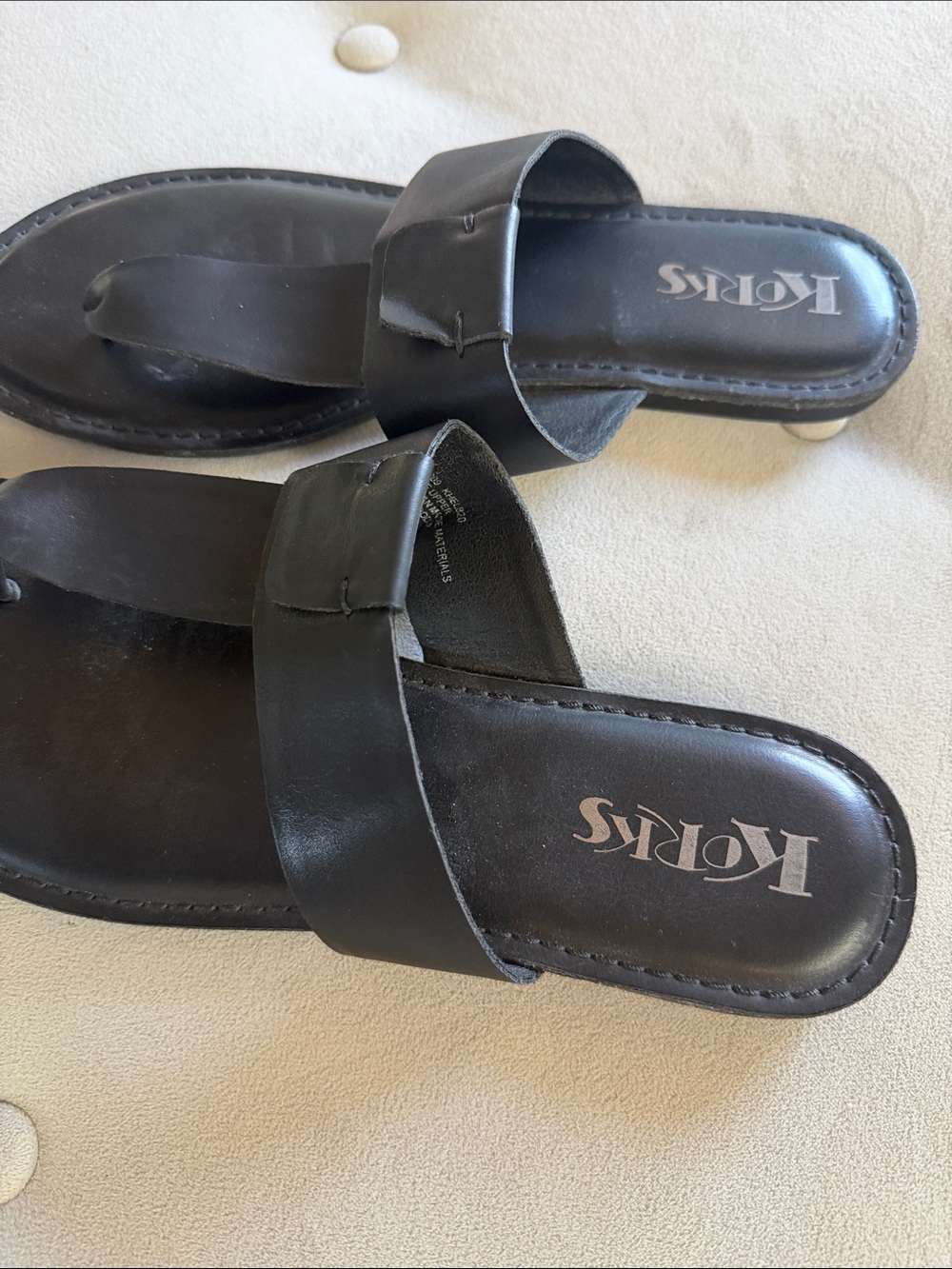 KORKS sandles - Picture 2 of 4